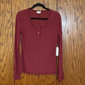 LA MIEL Ribbed Long Sleeve Top - Deep Red